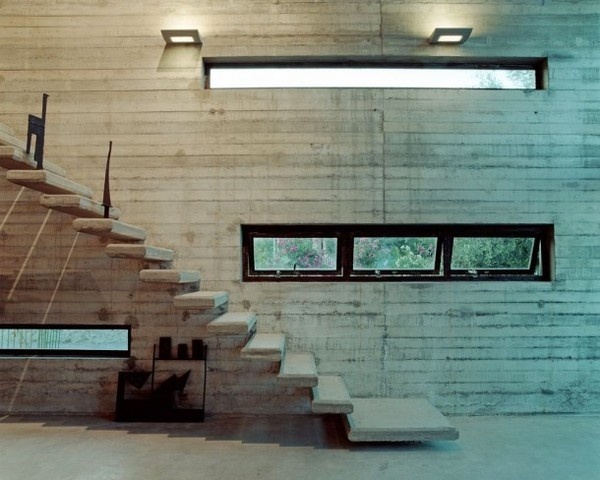 Art studio modern stairs #sculptures #architecture #warehouse #art #paintings #studio #artist