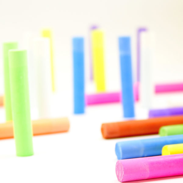 The Dustless chalk has all the benefits of chalk without the mess