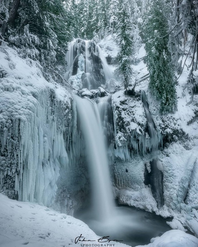 Beautiful Long Exposure Landscapes in Oregon by John Byrn