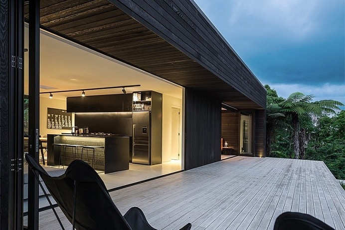 Ema House by Evelyn Mcnamara Architecture