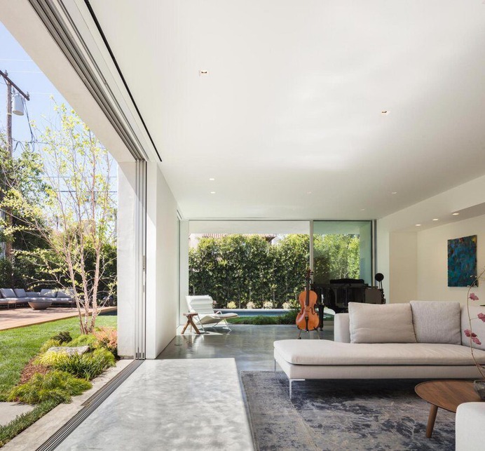 Santa Monica Family Home Connected to Gardens and Areas for Contemplation