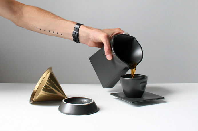 Press Pour Over Brewer - Mindsparkle Mag