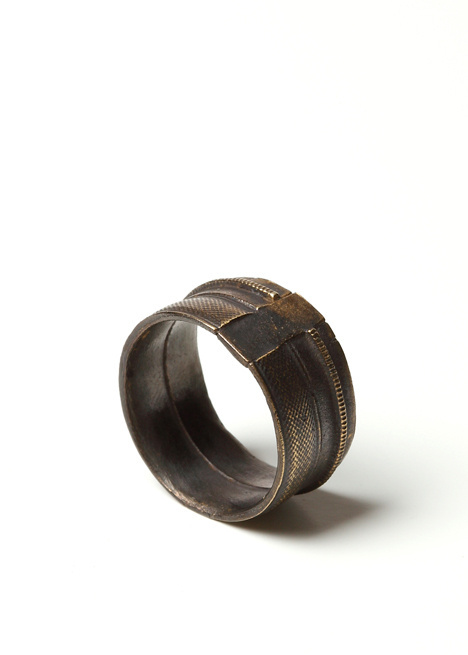 Robert Geller N9019 Ring In Antique Brass #geller #jewelry #ring #brass