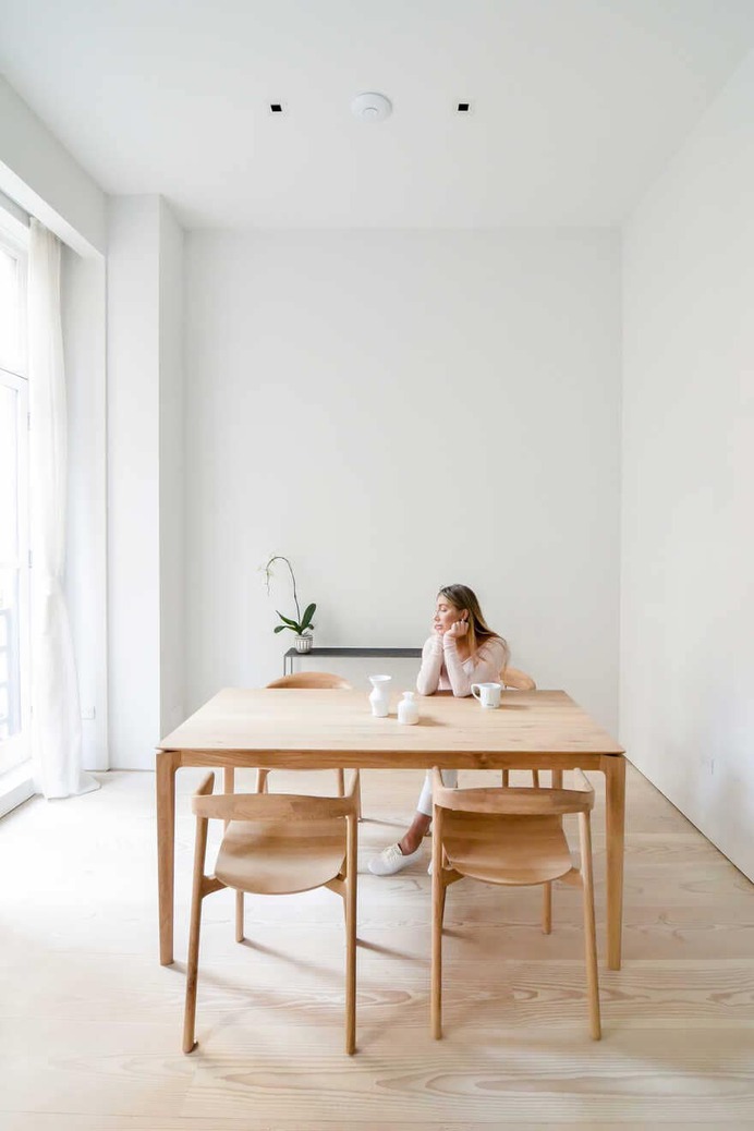 Minimal Modern Flatiron Apartment