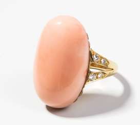 Engelshautkorallen-Brillant-Ring