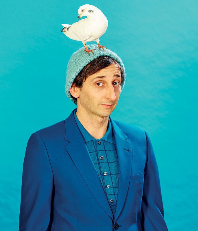 Maurizio Cattalan #photography #bird #artDirection