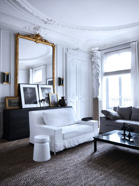 Дом в Париже #interior #apartments #design #decor #living #home #space #interiors #room