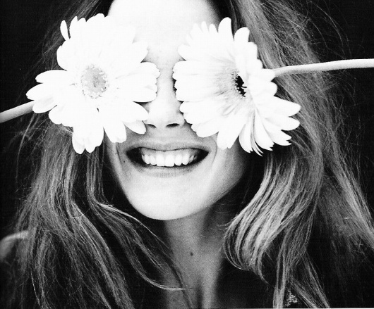 basicwonder #white #black #and #cute #flowers
