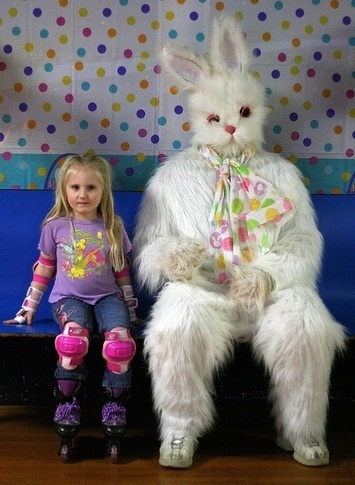 Cakehead Loves Evil | Page 2 #creepy #bunny #girl #photo #little #easter #awkward