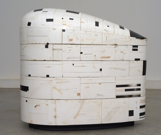 HiroyukiHamada_2_2010.jpg (1194×1000) #sculpture #hamada #modern #industrial #minimal #hiroyuki #organic