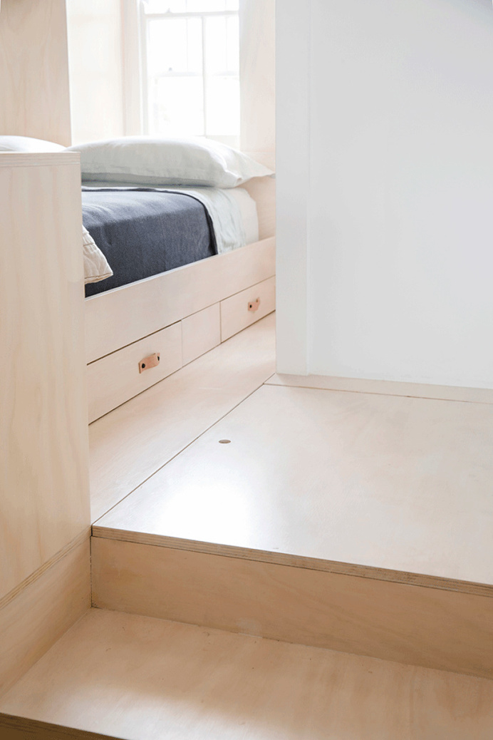 22 sqm Art Deco Studio Apartment in Sydney's Inner City 3