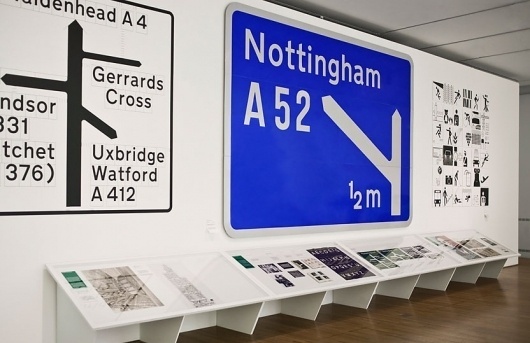 This is Design | Bibliothèque Design #british #museum #sign #design #graphic #exhibition #bibliotheque #typography