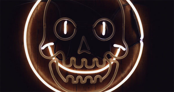 mike-heist-neon-fab #sign #skull #neon