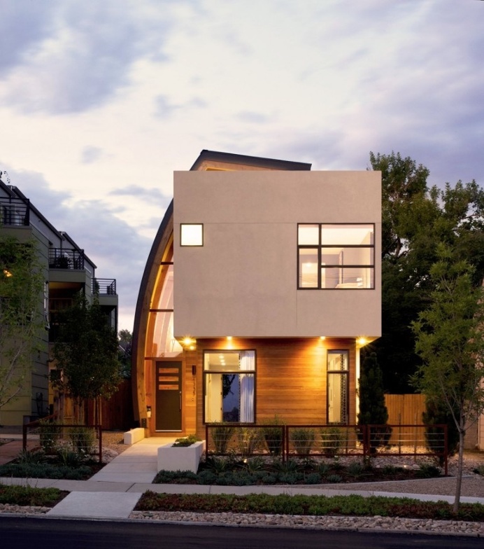 Shield House by Studio H:T