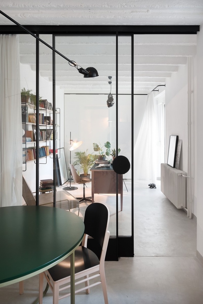 Belgrad Apartment – Complete Refurbishment for a Young Couple / Autori