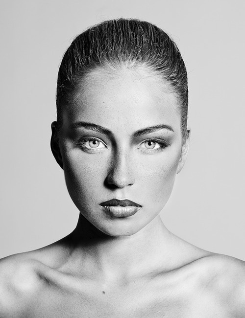 BeautificationFelix Rachor is a freelance photographer in Berlin, originally trained as a media designer before venturing into the world of #girl