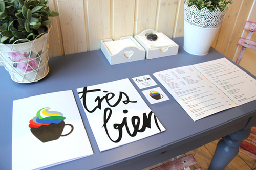 TRÉS BIEN Imagen Gráfica Javier Moro Suarez #handwritten