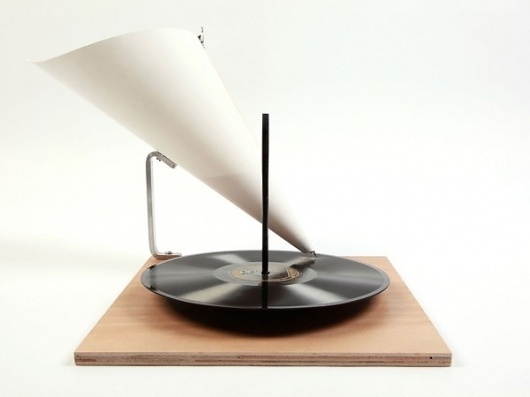 Minimalist Gramophone by Livia Ritthaler | 123 Inspiration #ritthaler #handmade #livia #minimalist #gramophone