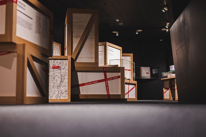 Lost & Found - Mindsparkle Mag Laurin Kofler, Philipp Putzer & Lukas Mayr designed Lost&Found Exhibition. The concept is based on taking up the aesthetics of the transport crates. #logo #packaging #identity #branding #design #color #photography #graphic #design #gallery #blog #project #mindsparkle #mag #beautiful #portfolio #designer