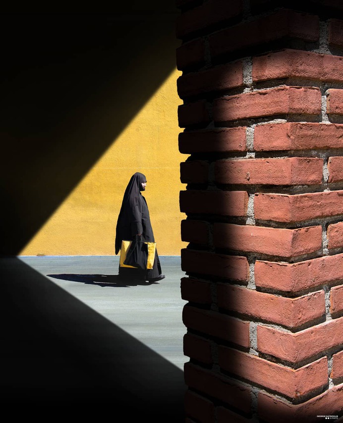 Colorful and Minimalist Street Photography by George Natsioulis