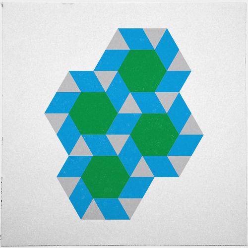 #355 Green suns – A new minimal geometric composition each day