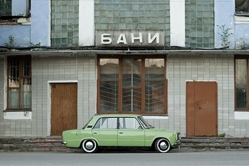 Convoy #photography #car #green