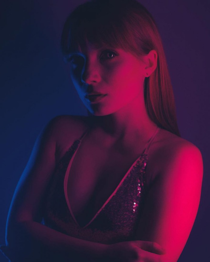 Moody Female Portrait Photography by Konrad Matka Komorowski