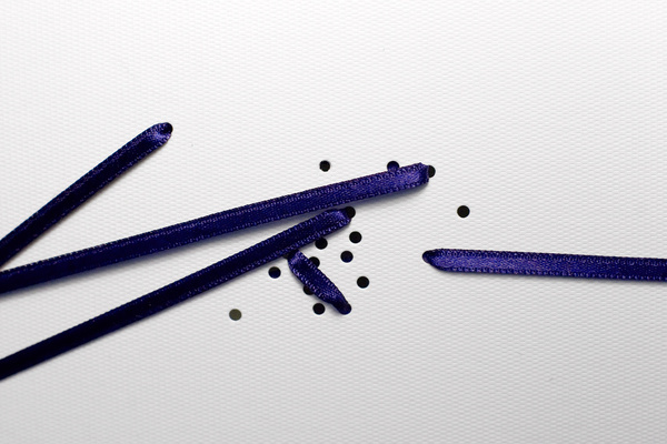 Kopenhagen Fur | Re public #lines #dots #conncetion #purple #art #lace