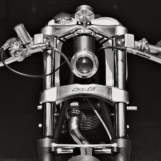 Google Image Result for http://4.bp.blogspot.com/_qpWtg6IvDLk/TO6B4eSvBEI/AAAAAAAAeyY/fyalHvIYLf8/s1600/Christian+Klein+ducati-350-4.jpg #metal #ducati #motorbike