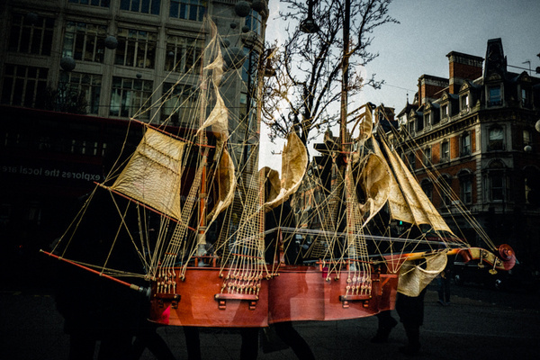 corrado chiozzi (3) #photo #city #ship #reflection #violin