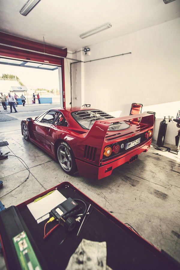 F40