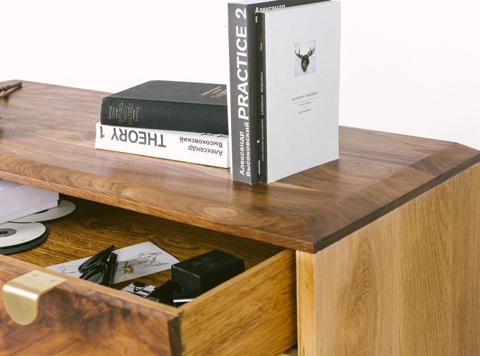 Dresser Dusty Drawers Fly Massive Millworks #fly-massive-millworks #wood #furniture #interior #design #modernism #artisan #woodworking #oak