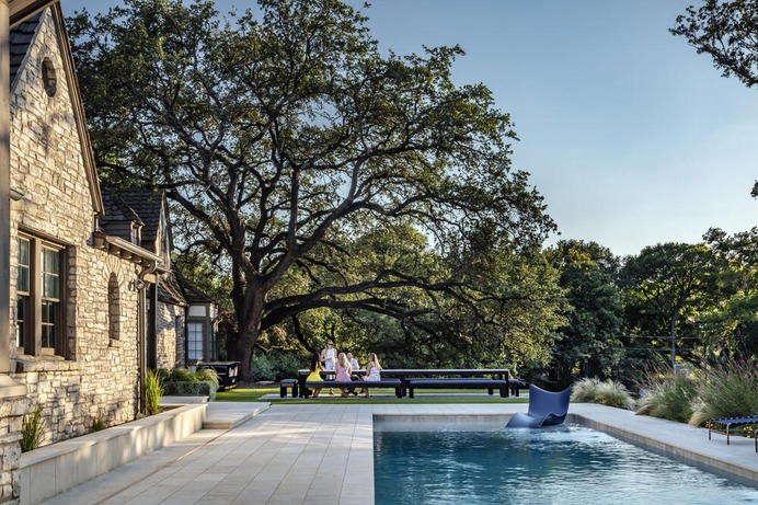 Matt Fajkus Architecture Redesigned the Back Yard of this Existing 1933-Vintage Historical House