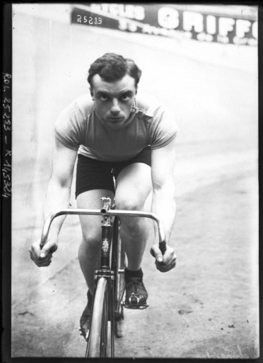 Portrait-Photo-Male-bicyclist-photo.jpg (504×697) #photography