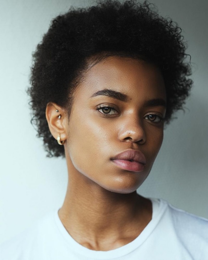 Incredible Natural-Light Female Portraits by Alessio Albi