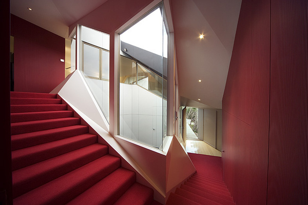 http://ad009cdnb.archdaily.net/wp content/uploads/2008/10/958886402_mcr kbh 070737 8606.jpg #interior #ryan #house #bottle #klein #architecture #mcbride #charles