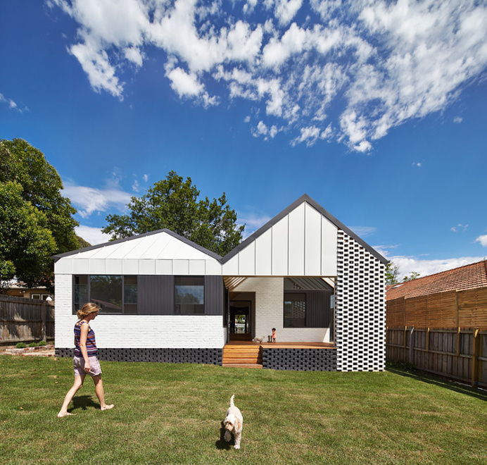 Hip and Gable House – Extension of a Californian Bungalow