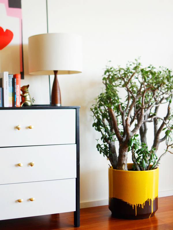 OLD BRAND NEW: YELLOW DRIP PLANTER #yellow
