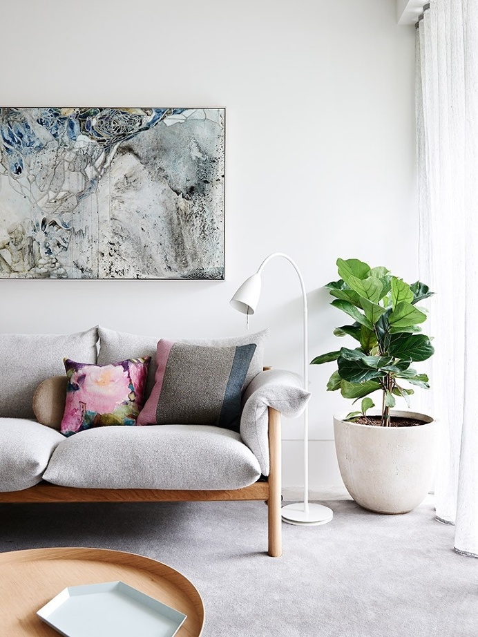 Carlton Apartment by Hecker Guthrie. Photo by Eve Wilson. #heckerguthrie #evewilson #livingroom