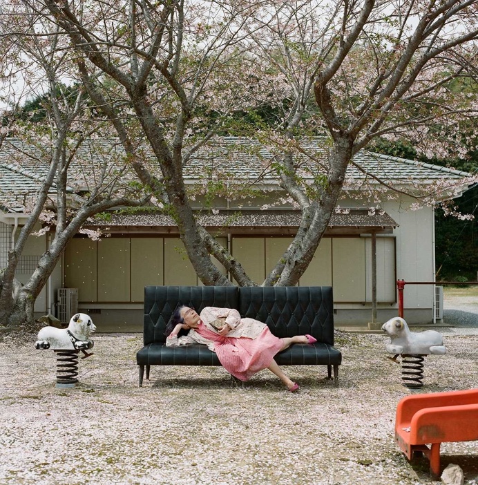 Mitsugetsu: The Beauty of Elderly Woman by Kenta Nakamura