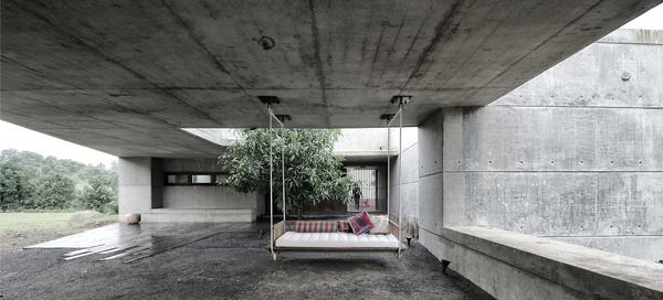 CJWHO ™ (The House Cast in Liquid Stone, Khopoli,...) #concrete #india #design #interiors #landscape #pool #architecture #luxury