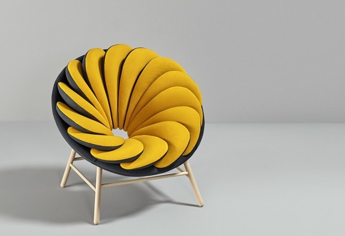 Quetzal Armchair – 14 Overlapped Bicolor Pillows Creates an Amazing Visual Impact