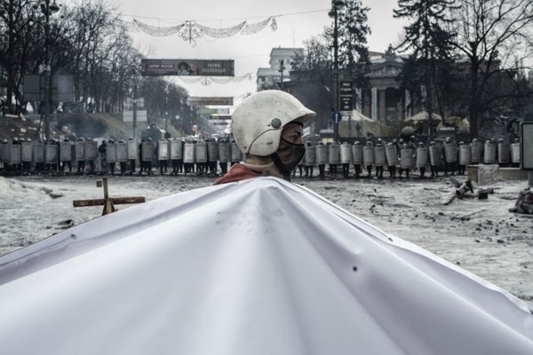 Occupy Kiev by Barbaros Kayan #inspiration #photography #documentary
