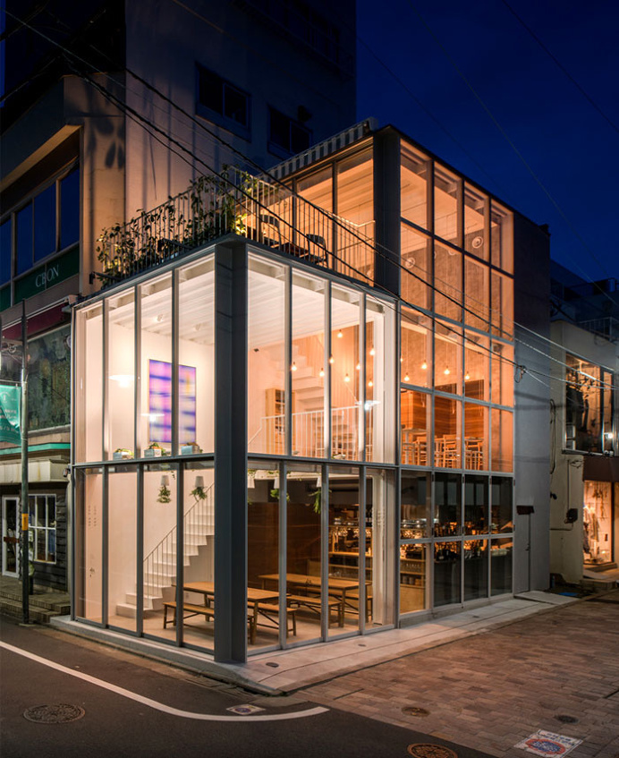 All-Glass Soup Restaurant in Tokyo - InteriorZine