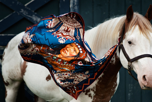 Isager Horse4 #wind #horse #white #turquoise #scarf #indian #silk #blue