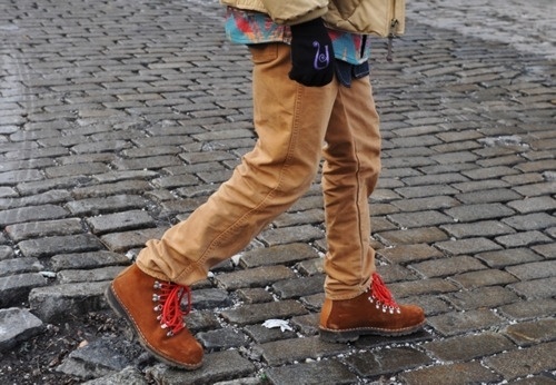 The Pursuit Aesthetic #ground #red #wet