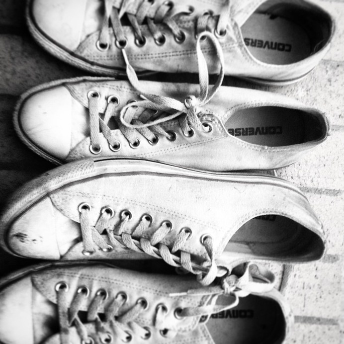 www.kayleighryleydesign.com gets converse #california #sunset beach #ocean beach #sneakers #photography #converse #blackandwhite #shoes