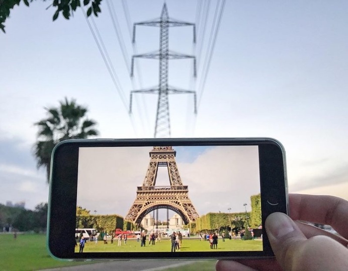 Yahav Draizin Combines Everyday Objects With Images From His iPhone