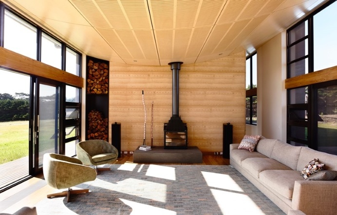 Flinders House located on the sweeping hill in coastal Victoria