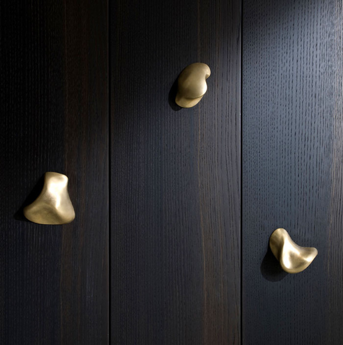 Sesel – Sculpture-Like Handles by Bartoli Design - #design, #furniture, #modernfurniture, #productdesign, #industrialdesign, #objects,